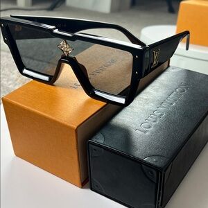 🕶️ Louis Vuitton Cyclone Sunglasses (W)